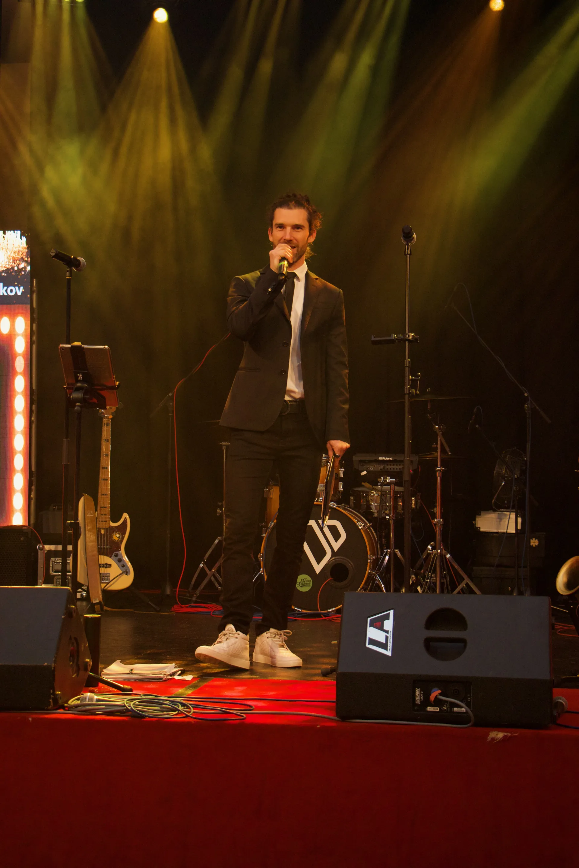 moderování plesu v divadle Jirkov elegantní večer a společenská událost