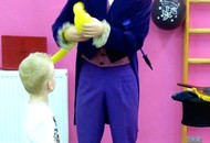 papoušek z balónku