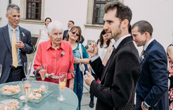 kouzelník na svatbu